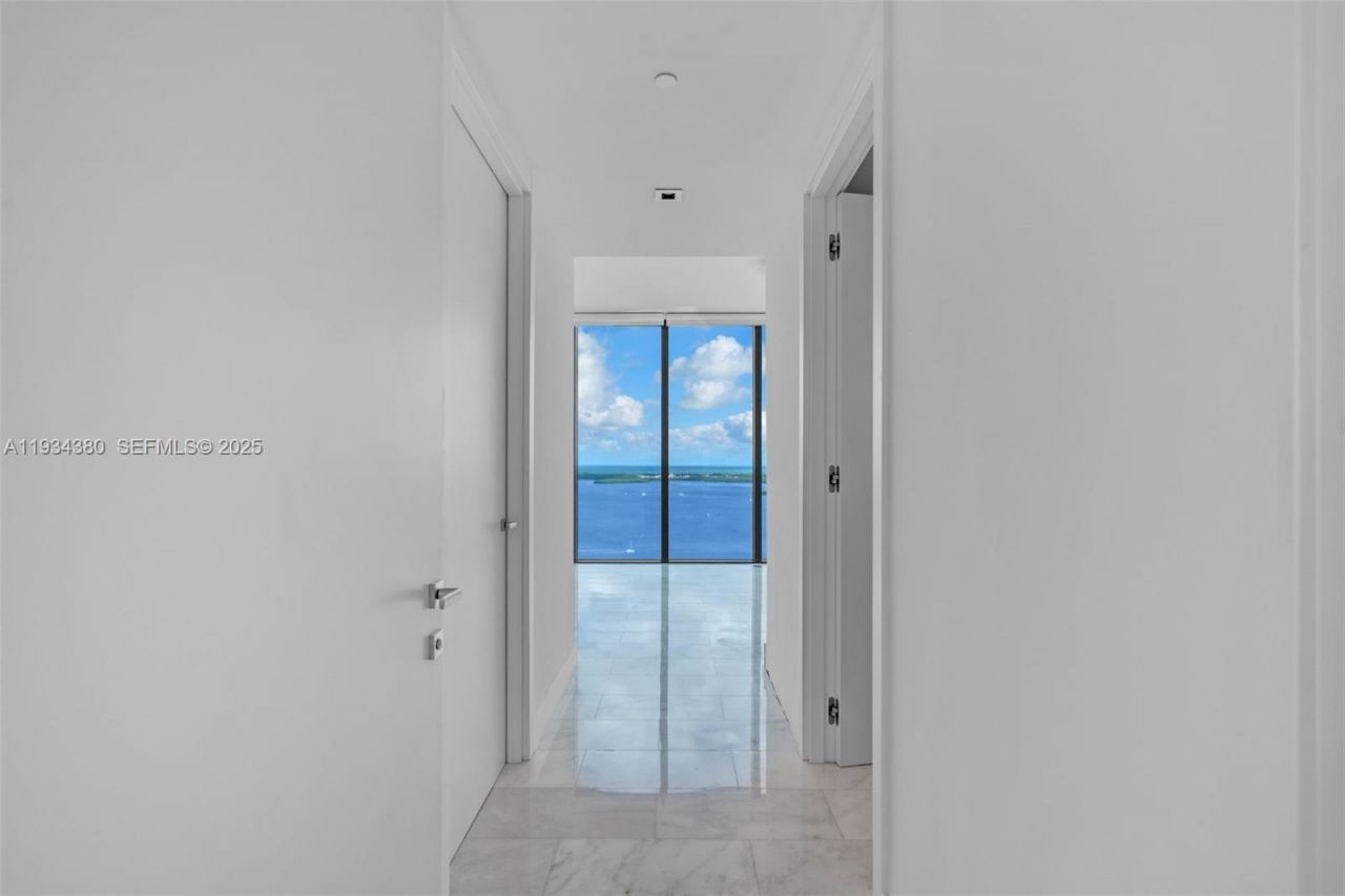 1451 Brickell Ave, Unit 3702, Miami, FL 33131 Photo