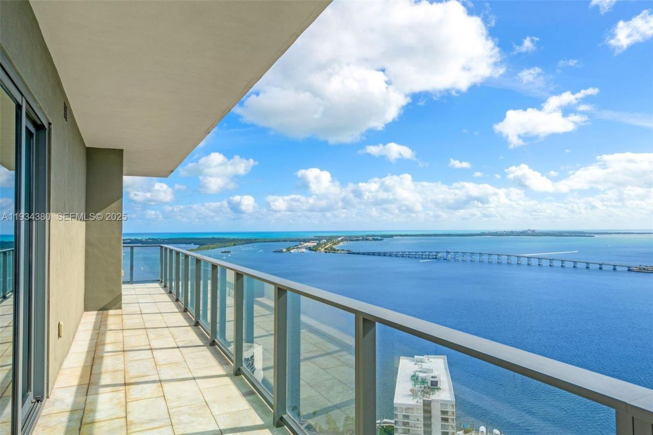 1451 Brickell Ave, Unit 3702, Miami, FL 33131 Photo