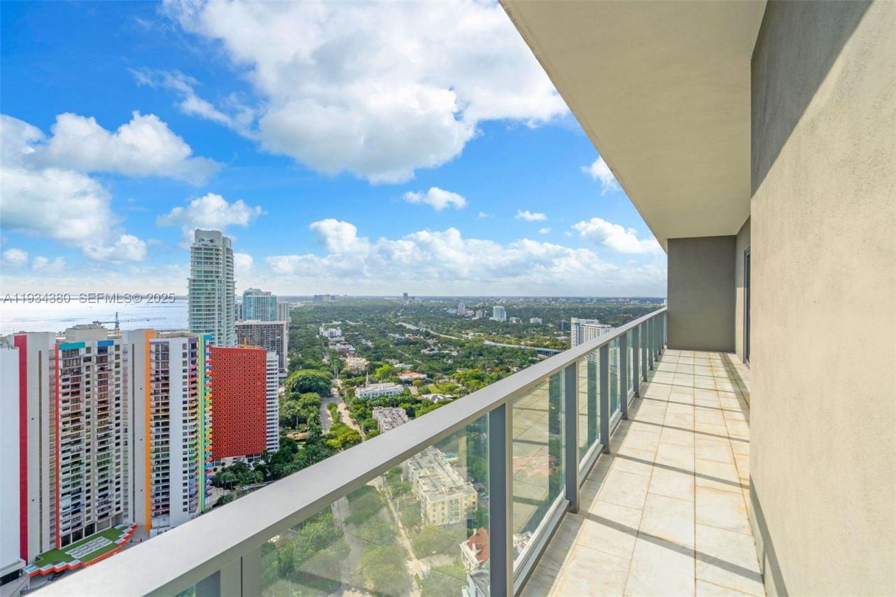 1451 Brickell Ave, Unit 3702, Miami, FL 33131 Photo
