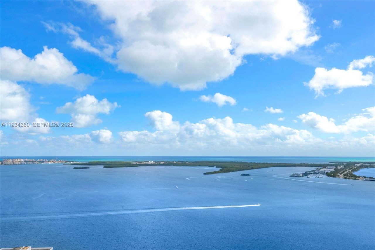 1451 Brickell Ave, Unit 3702, Miami, FL 33131 Photo