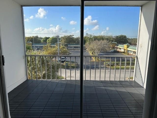 1000 Country Club Drive, Unit 403, Margate, FL 33063 Photo