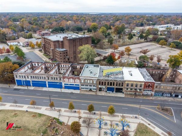 864 Texas Avenue, Shreveport, LA 71101