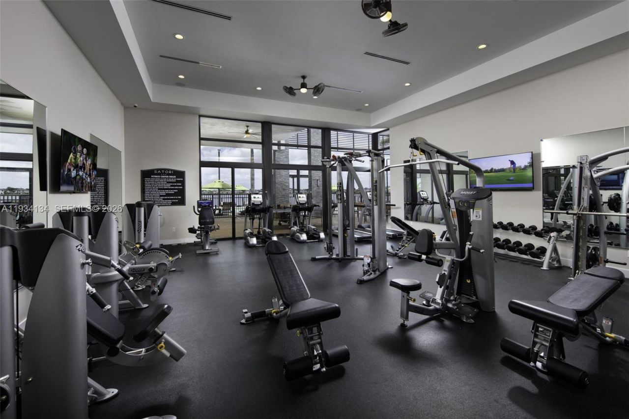 8723 NW 161st Ter, Miami Lakes, FL 33018 Photo