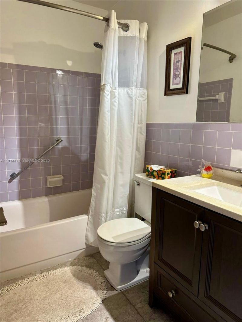 15600 NE 6th Ave , Unit 34A, Miami, FL 33162 Photo