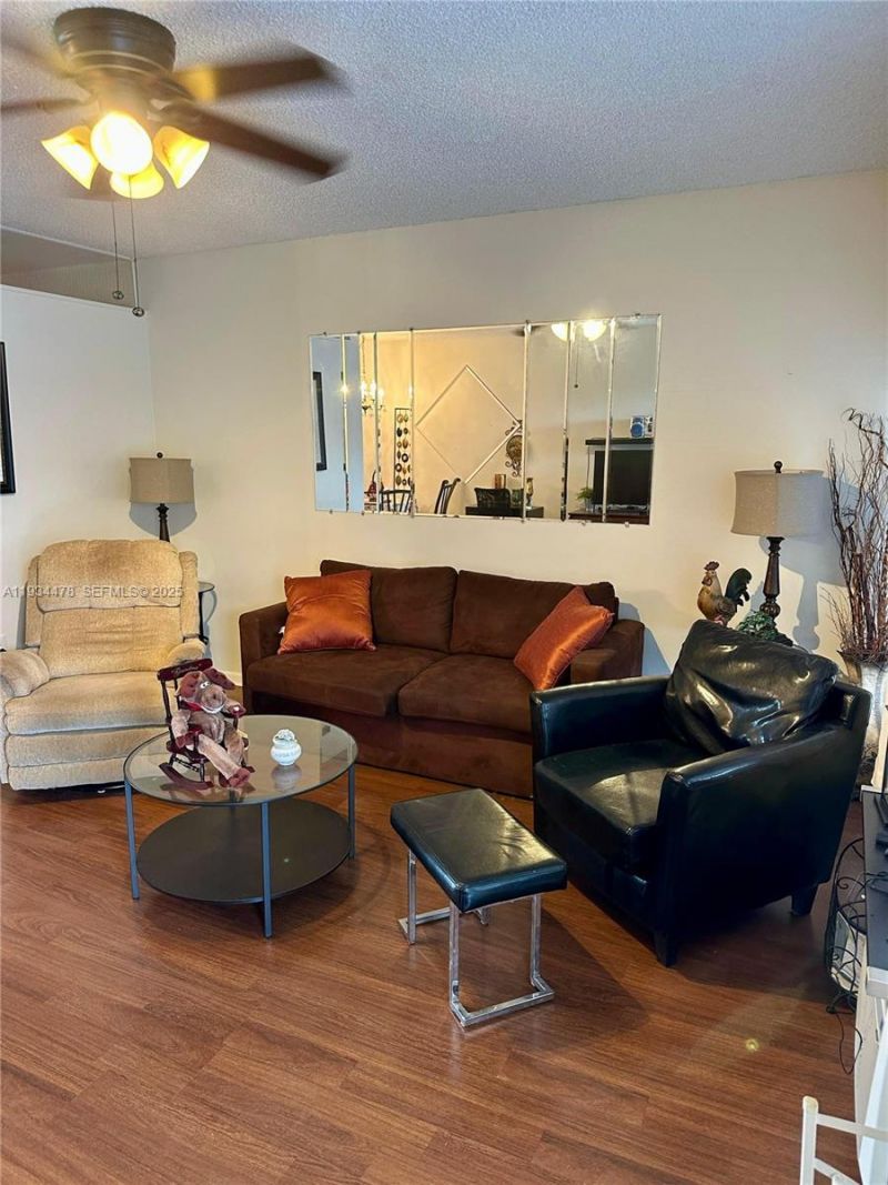 15600 NE 6th Ave , Unit 34A, Miami, FL 33162 Photo