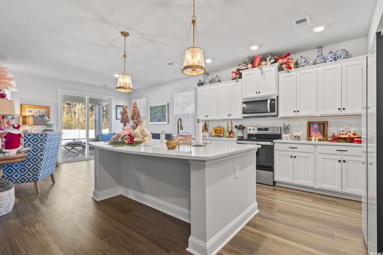 356 Clear Lake Dr. Photo 12