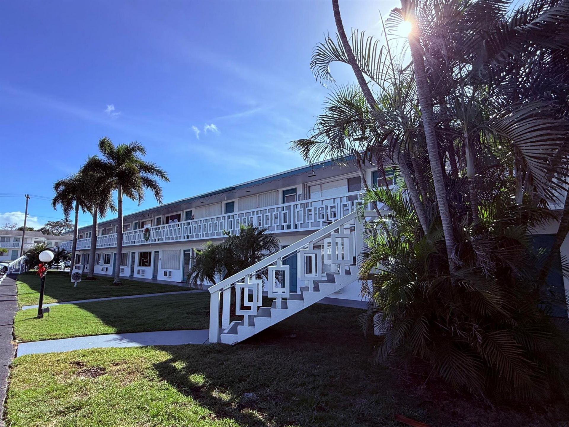 2204 Lake Osborne Drive, Unit 5, Lake Worth Beach, FL 33461 Photo