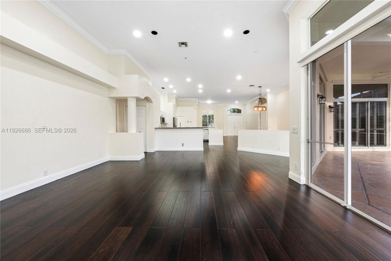 2893 Oakbrook Dr , Weston, FL 33332 Photo