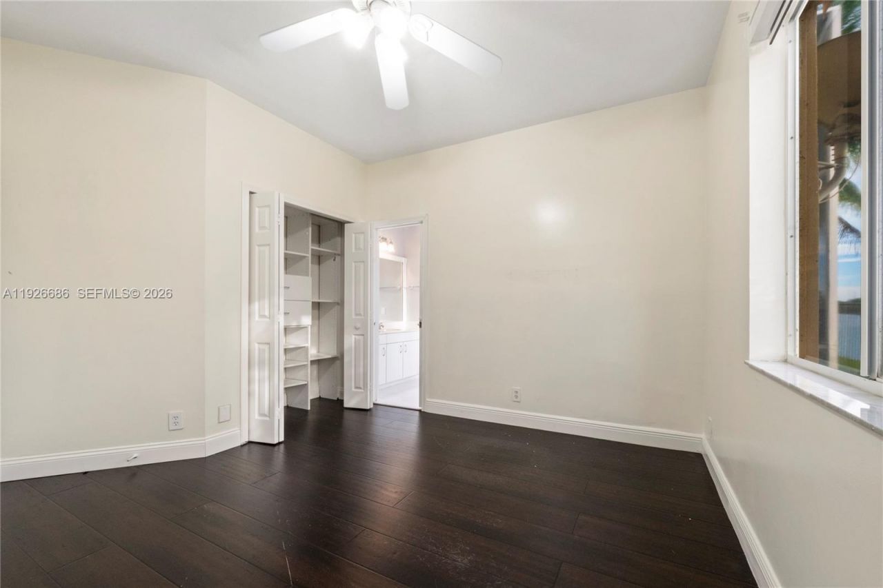 2893 Oakbrook Dr , Weston, FL 33332 Photo