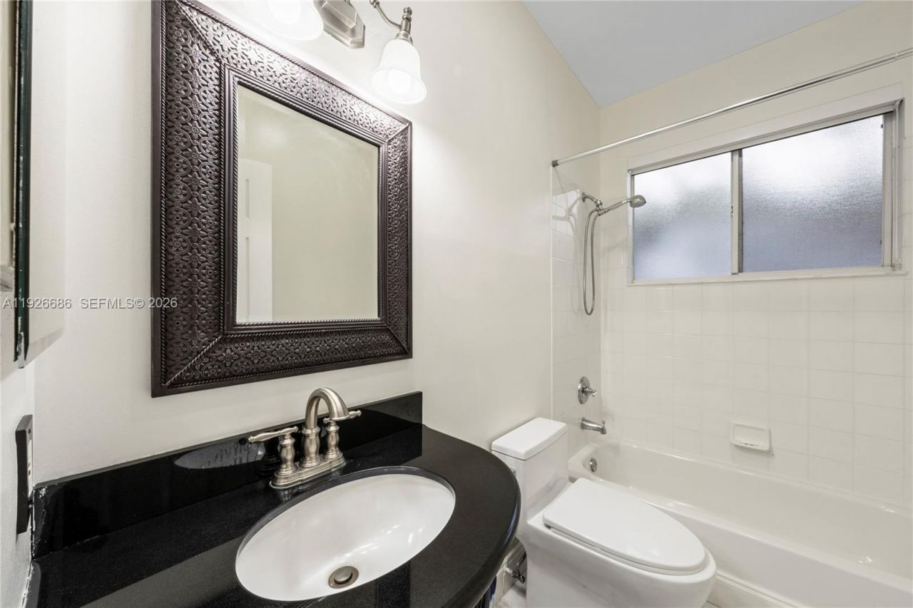 2893 Oakbrook Dr , Weston, FL 33332 Photo