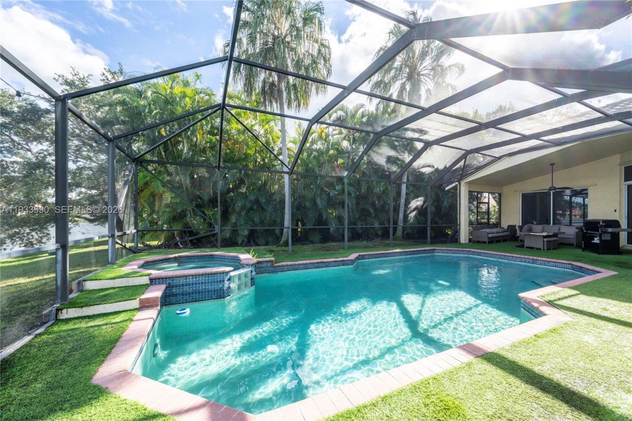 2994 Oakbrook Dr , Weston, FL 33332 Photo