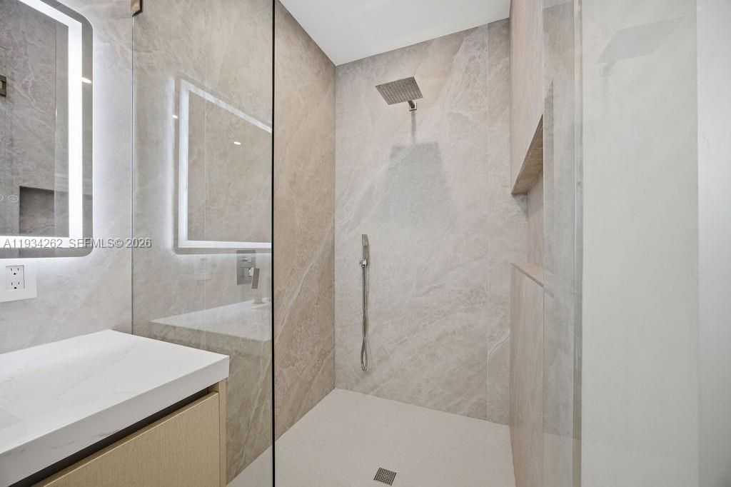 1319 NE 13th Ave, Fort Lauderdale, FL 33304 Photo