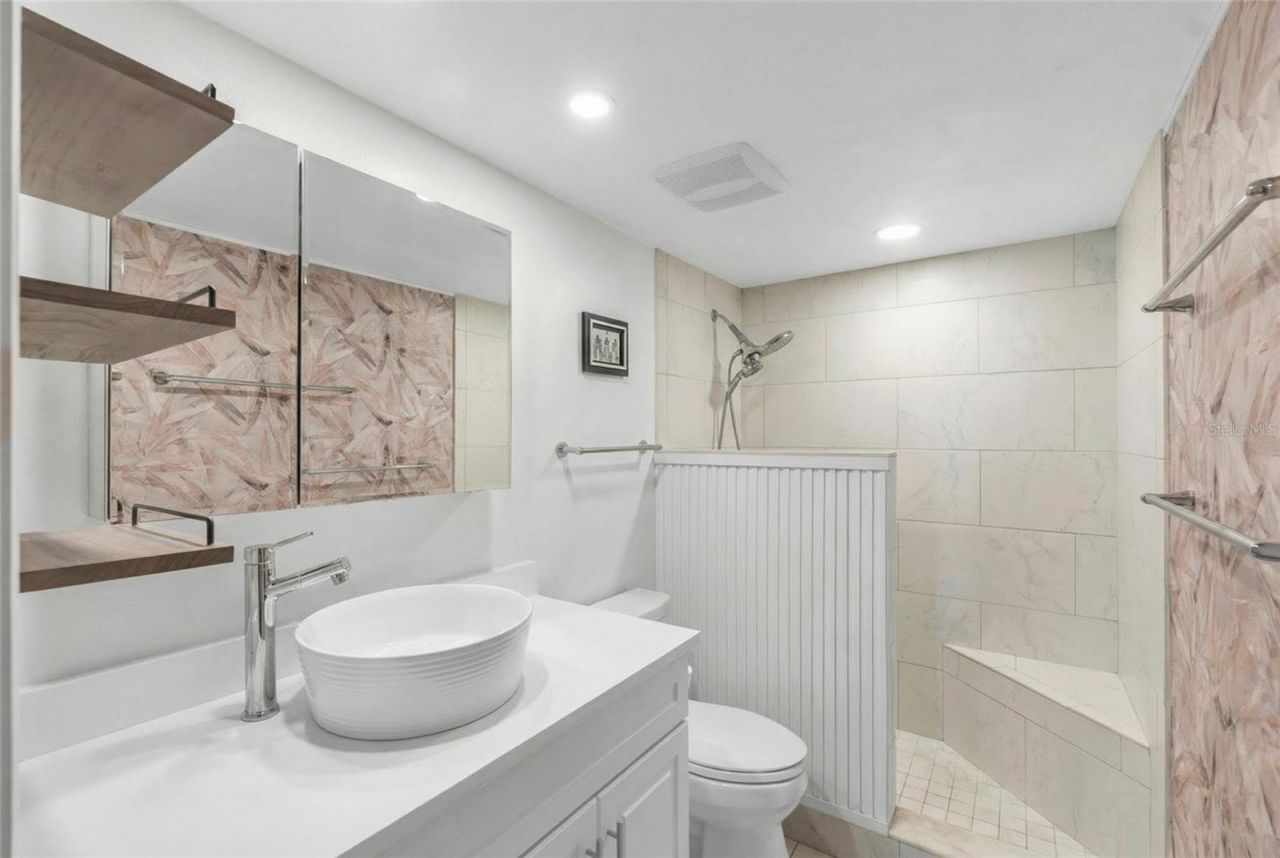 1650 1st Avenue W, Unit 307B, Bradenton, FL 34205 Photo