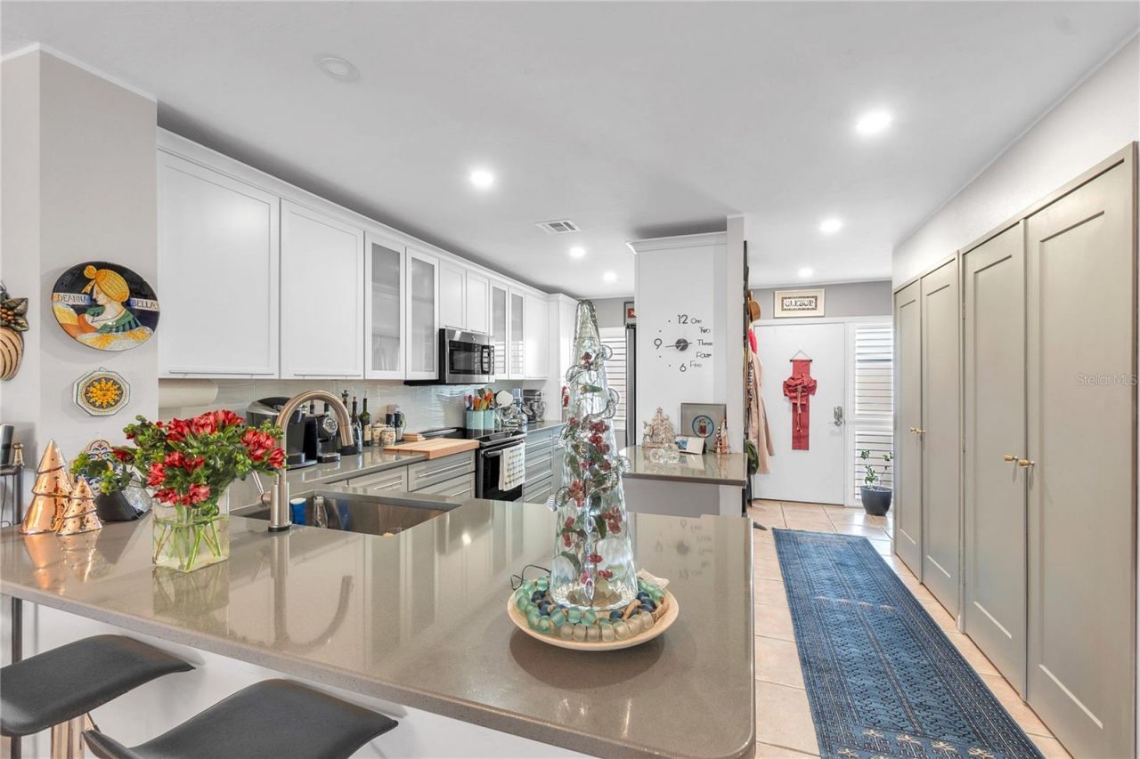 1650 1st Avenue W, Unit 307B, Bradenton, FL 34205 Photo