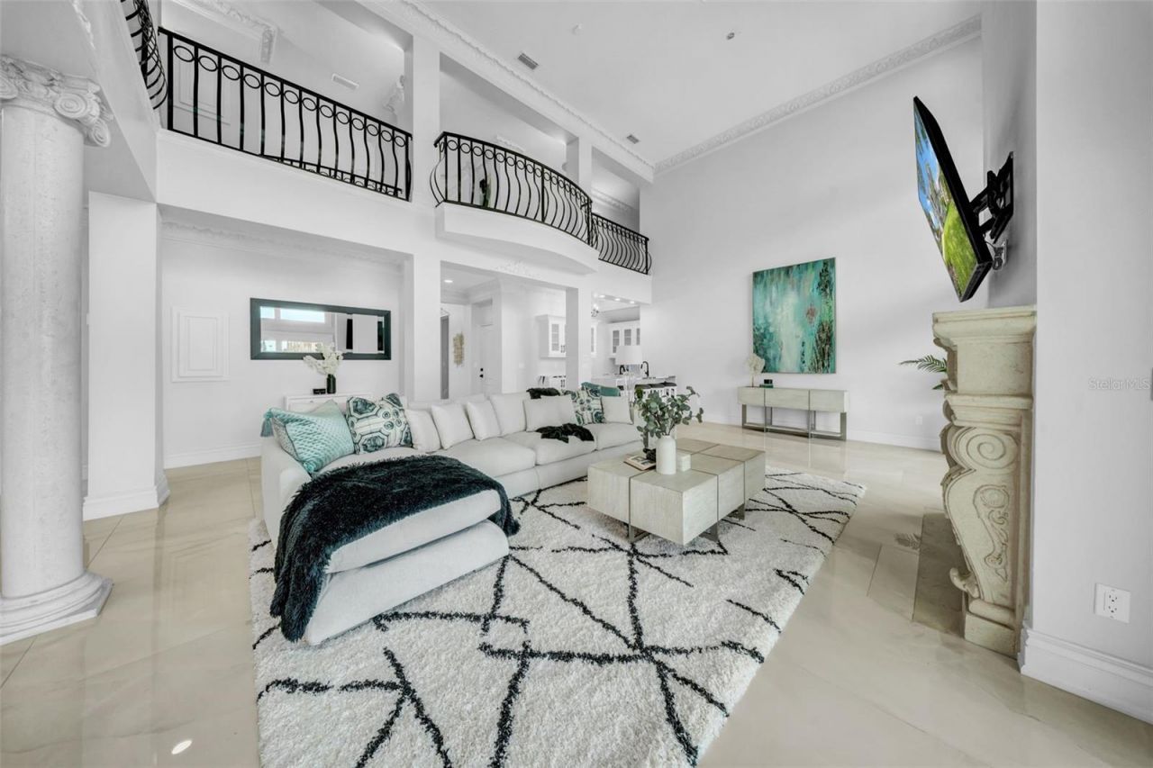 124 Leeward Island, Clearwater Beach, FL 33767 Photo