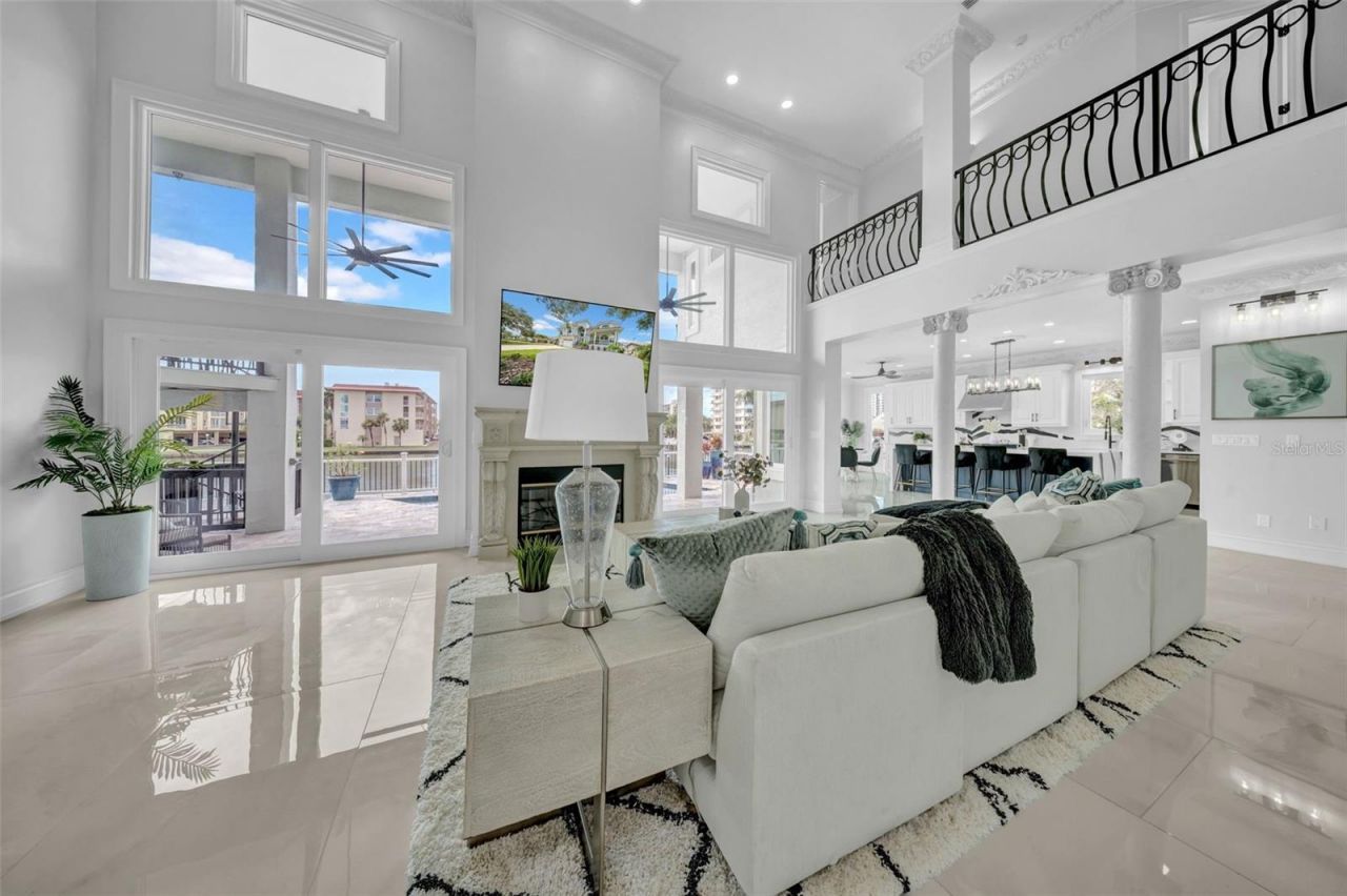 124 Leeward Island, Clearwater Beach, FL 33767 Photo