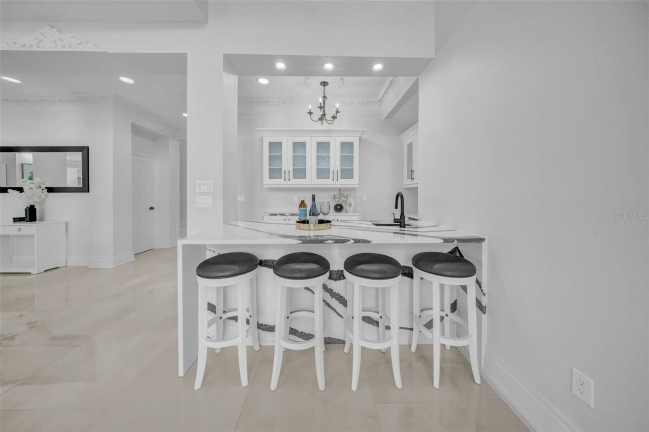 124 Leeward Island, Clearwater Beach, FL 33767 Photo