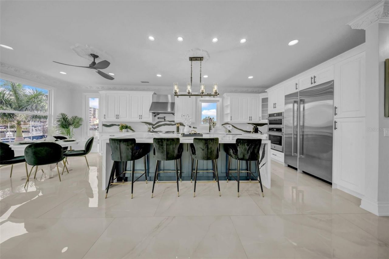 124 Leeward Island, Clearwater Beach, FL 33767 Photo