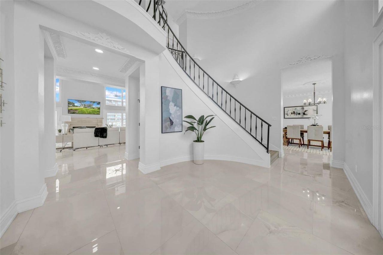 124 Leeward Island, Clearwater Beach, FL 33767 Photo