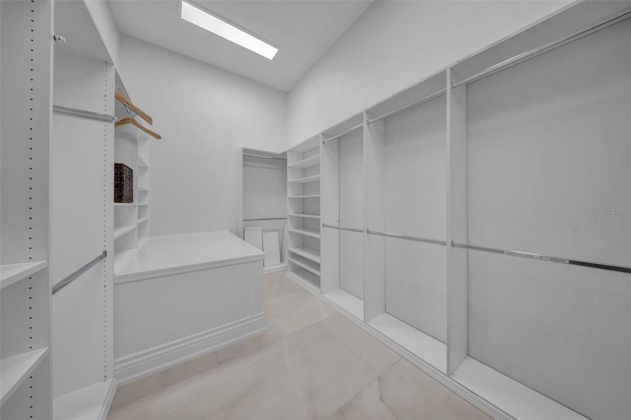 124 Leeward Island, Clearwater Beach, FL 33767 Photo