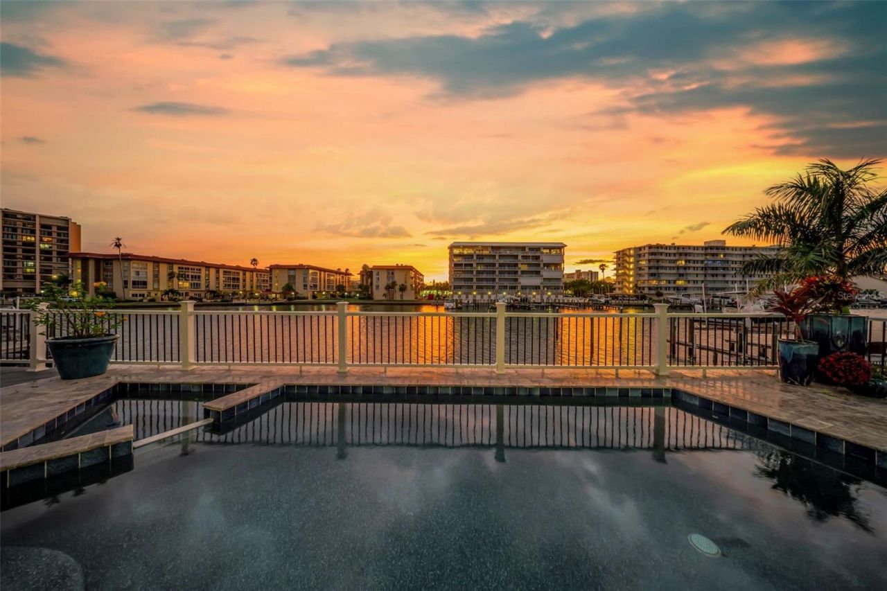 124 Leeward Island, Clearwater Beach, FL 33767 Photo