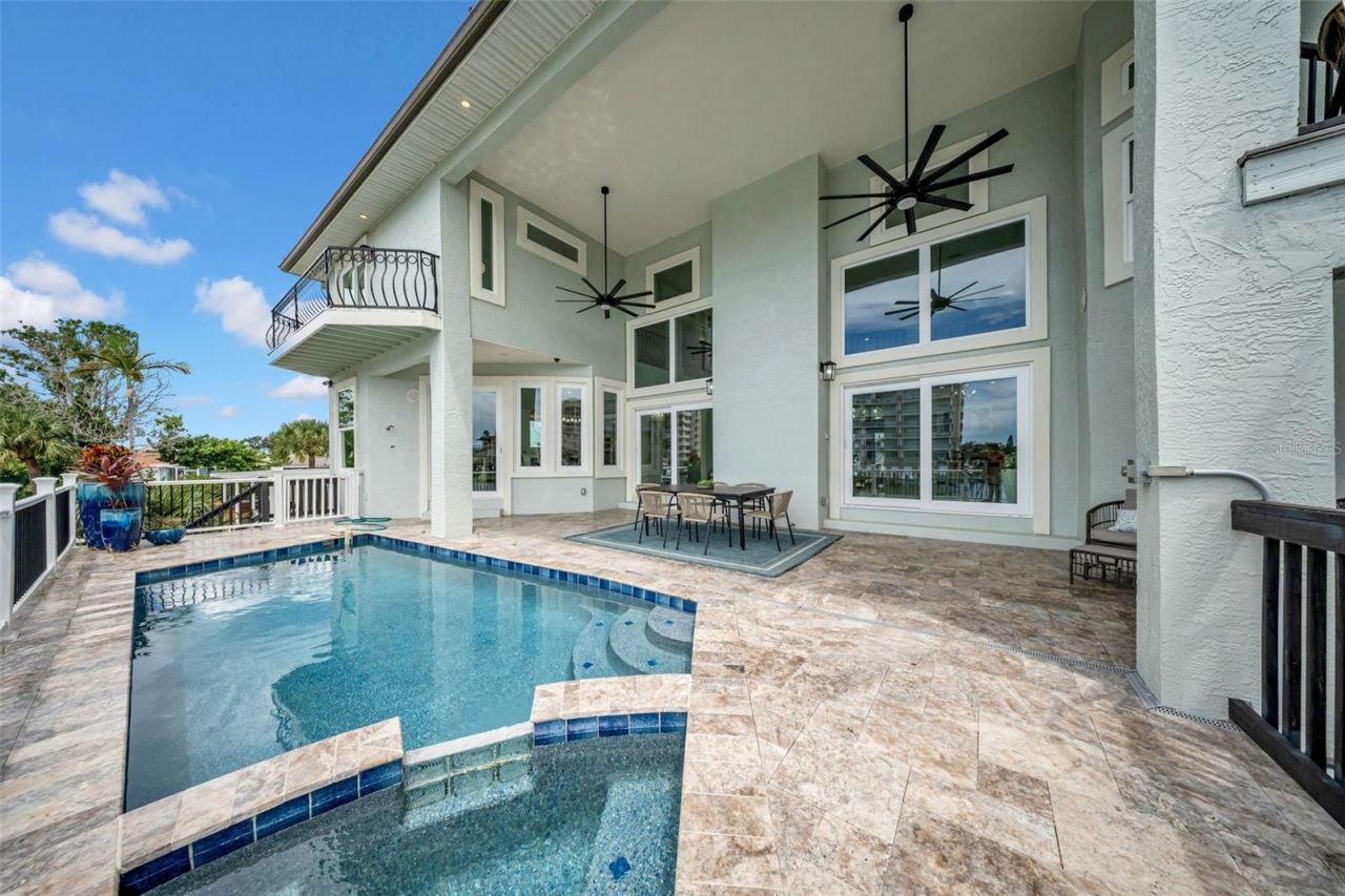 124 Leeward Island, Clearwater Beach, FL 33767 Photo
