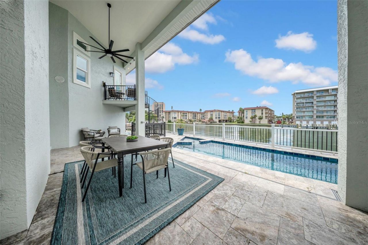 124 Leeward Island, Clearwater Beach, FL 33767 Photo