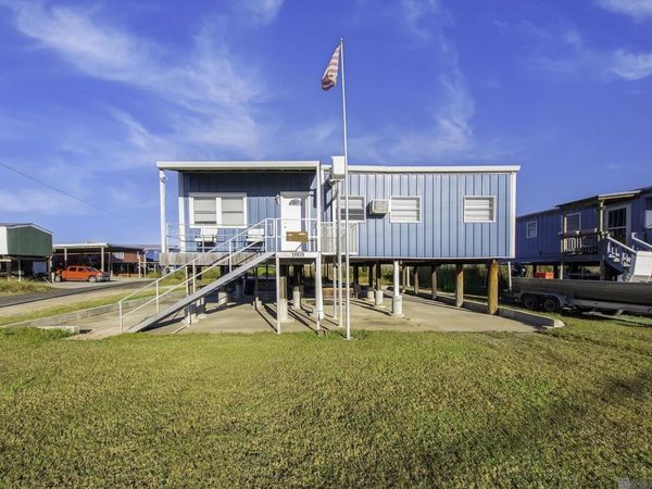 1008 Four Point Rd, Dulac, LA 70353