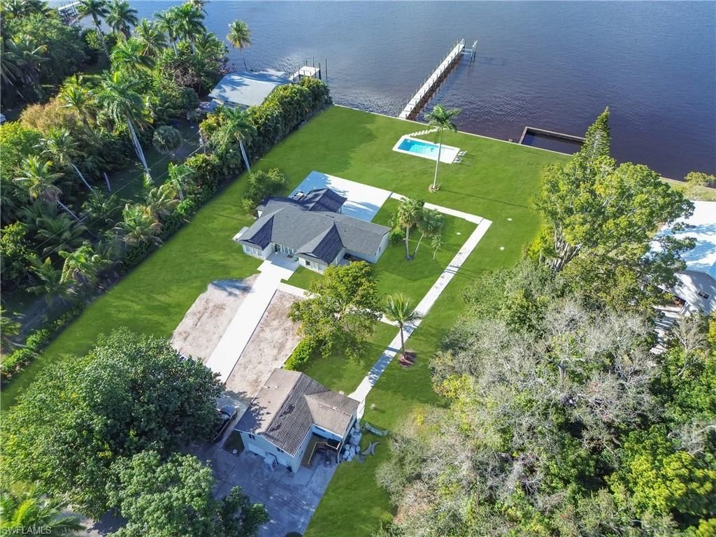 4369 Cypress Ln, Fort Myers, FL 33905 Photo