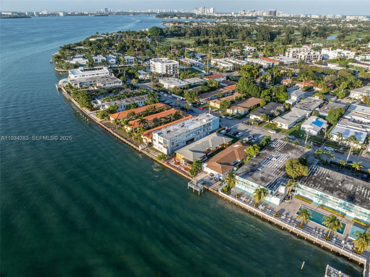 2150 Bay Dr, Miami Beach, FL 33141 Photo