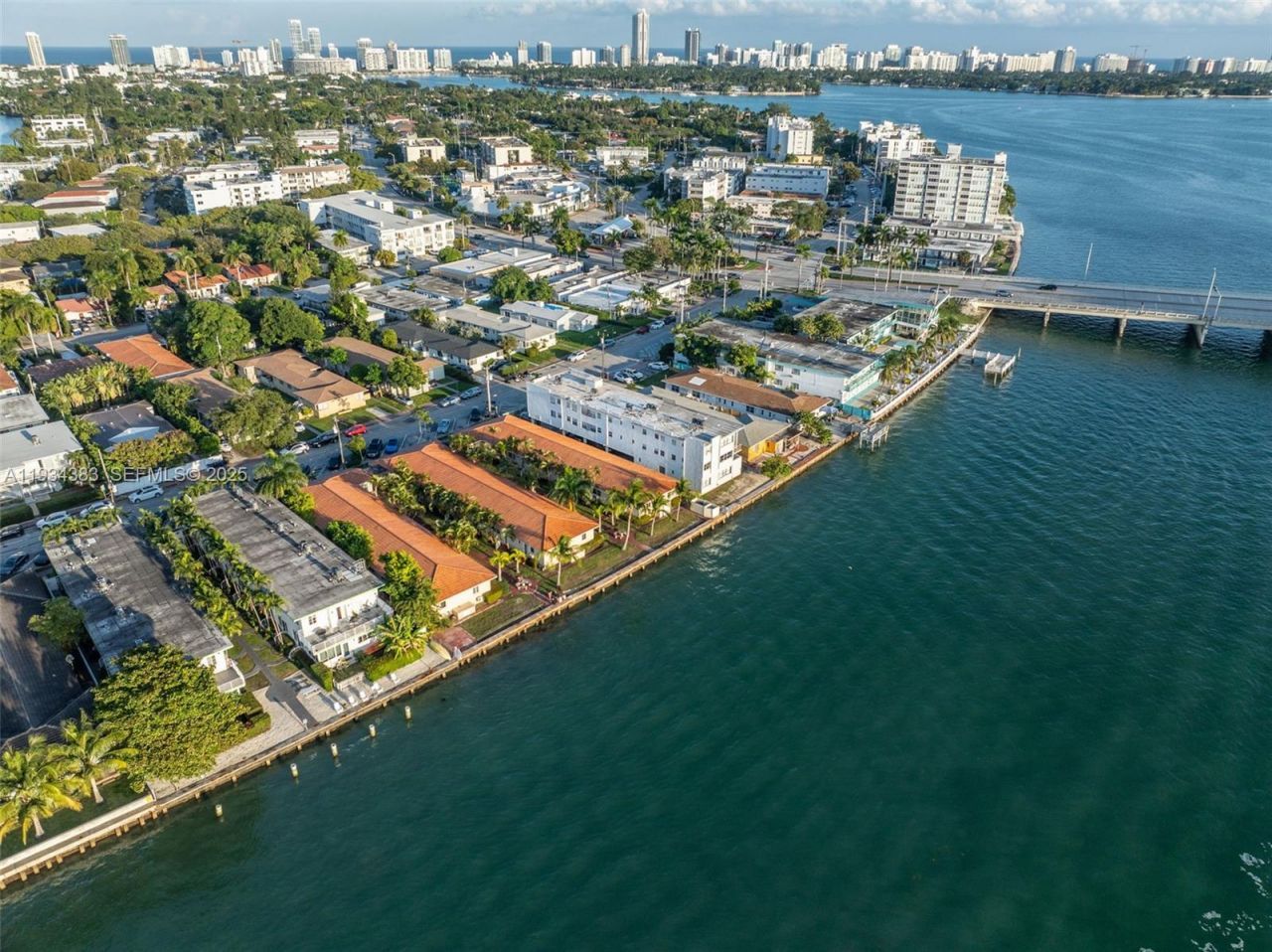 2150 Bay Dr, Miami Beach, FL 33141 Photo