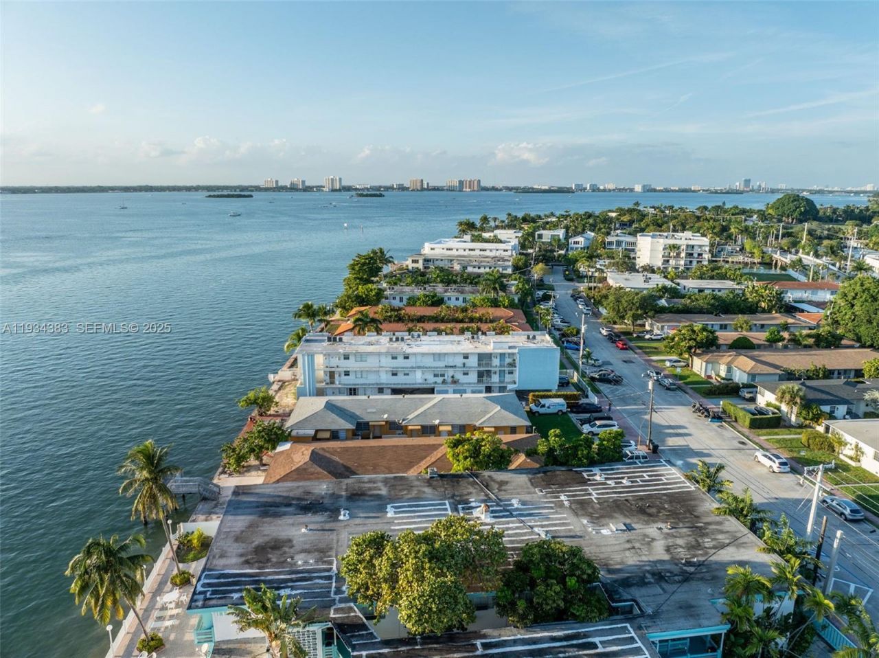 2150 Bay Dr, Miami Beach, FL 33141 Photo