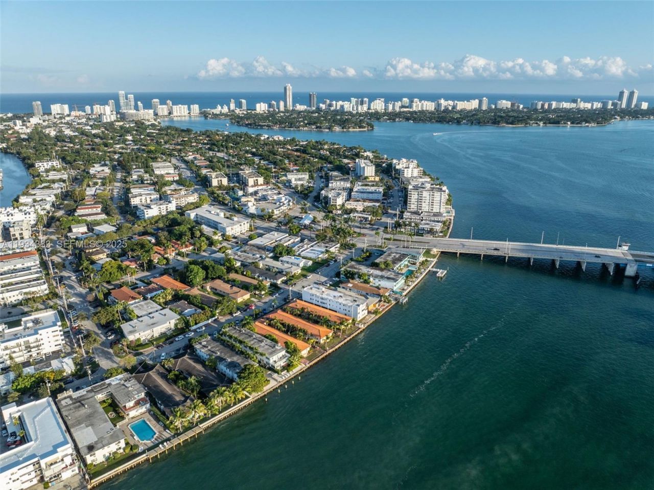 2150 Bay Dr, Miami Beach, FL 33141 Photo