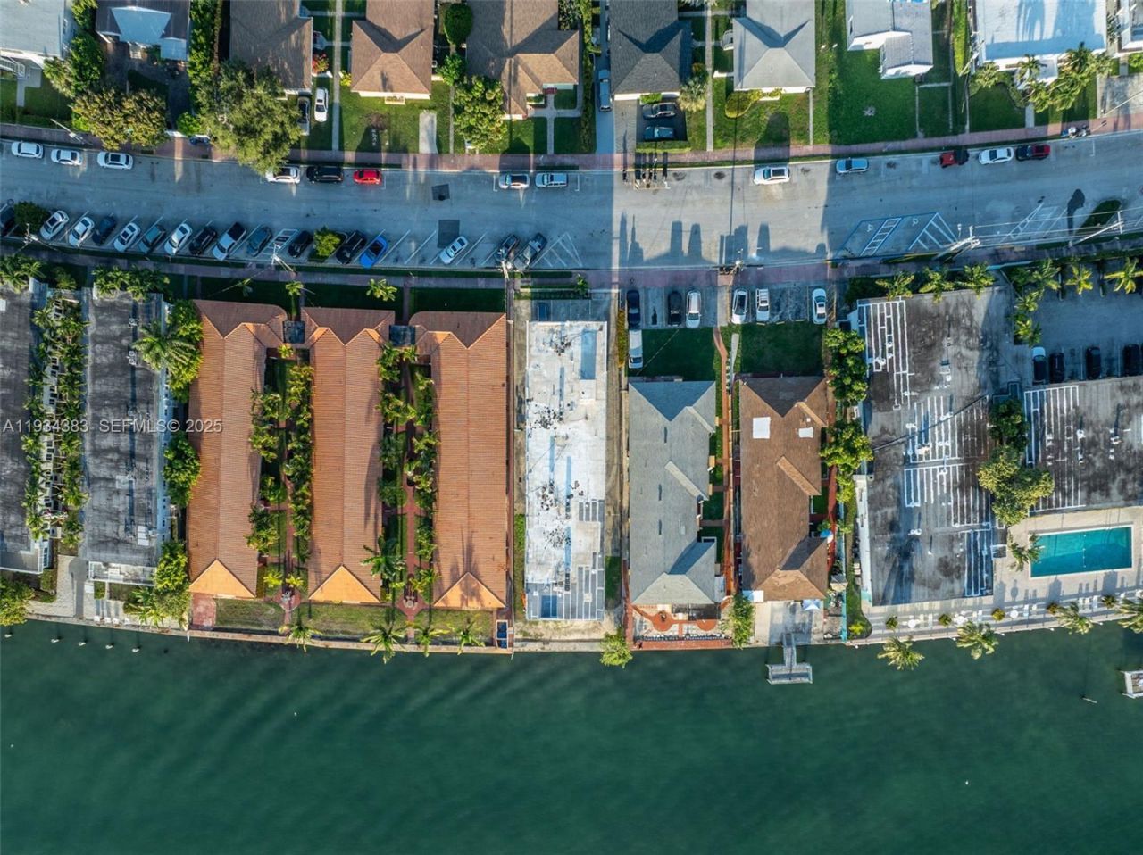 2150 Bay Dr, Miami Beach, FL 33141 Photo