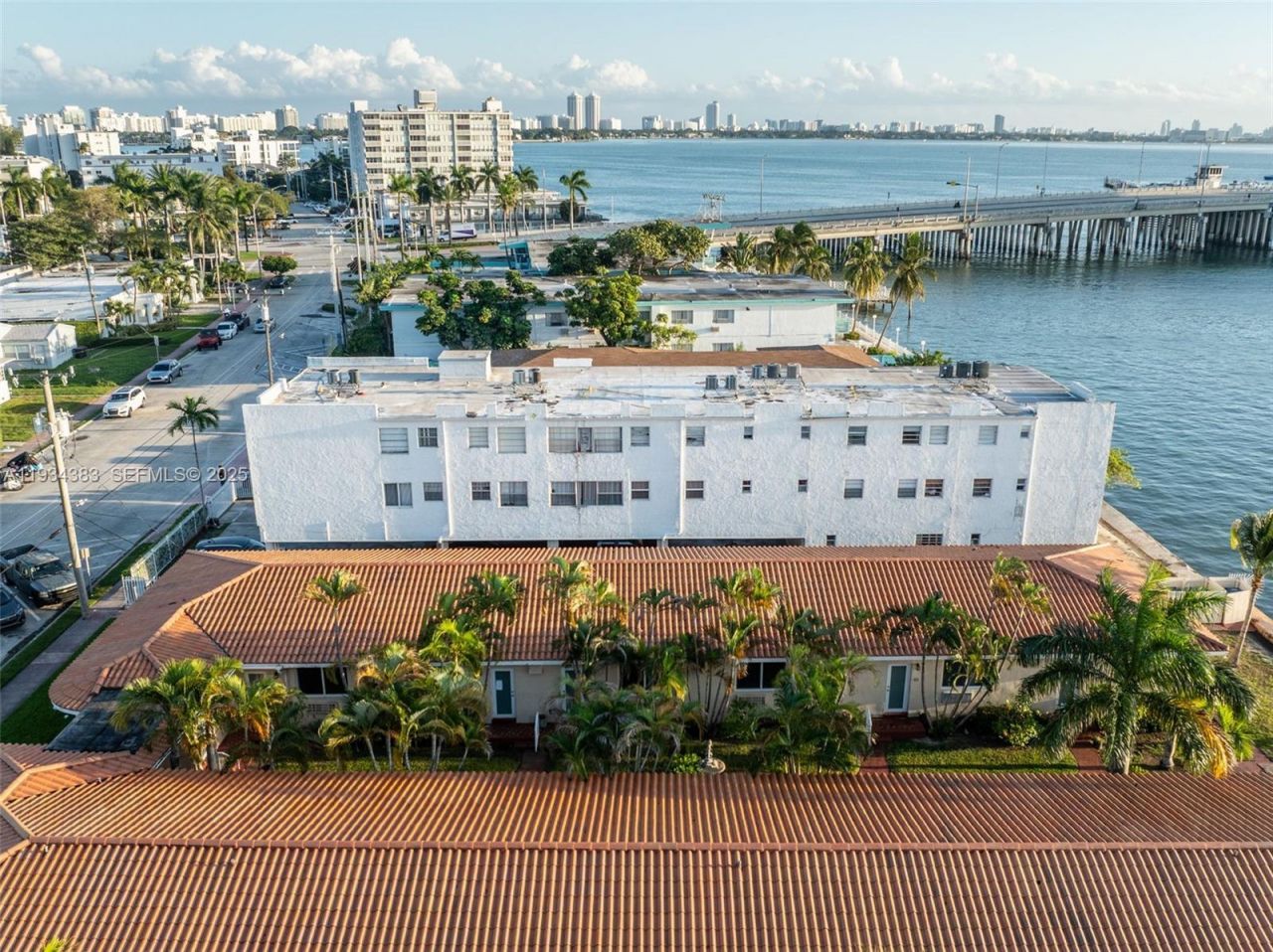 2150 Bay Dr, Miami Beach, FL 33141 Photo