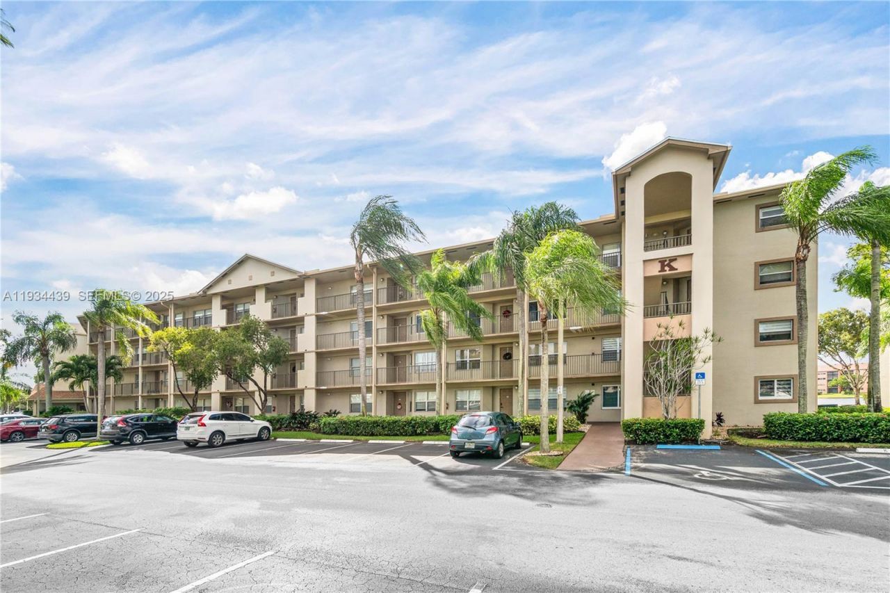 550 SW 138th Ave, Unit 409K, Pembroke Pines, FL 33027 Photo