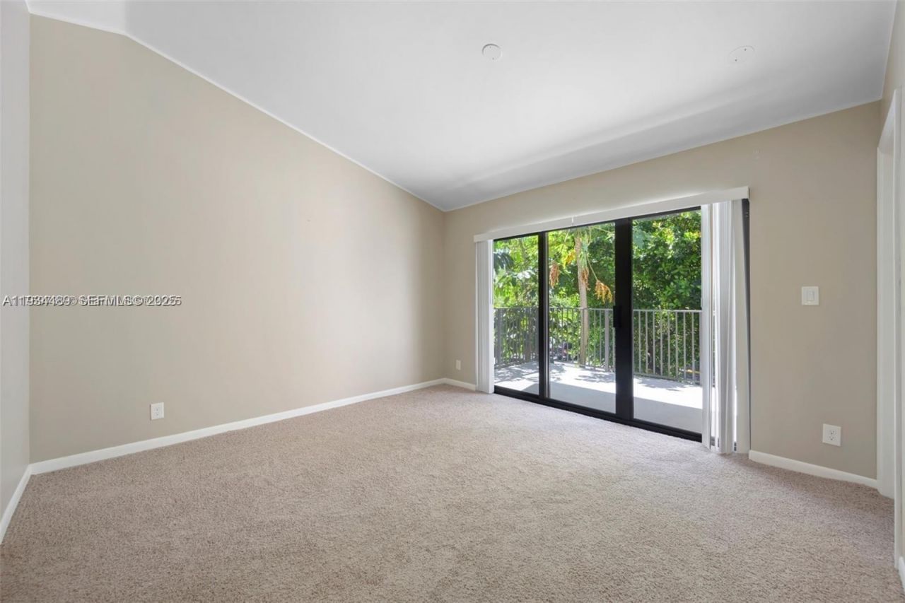 10161 W Sunrise Blvd, Unit 304, Plantation, FL 33322 Photo