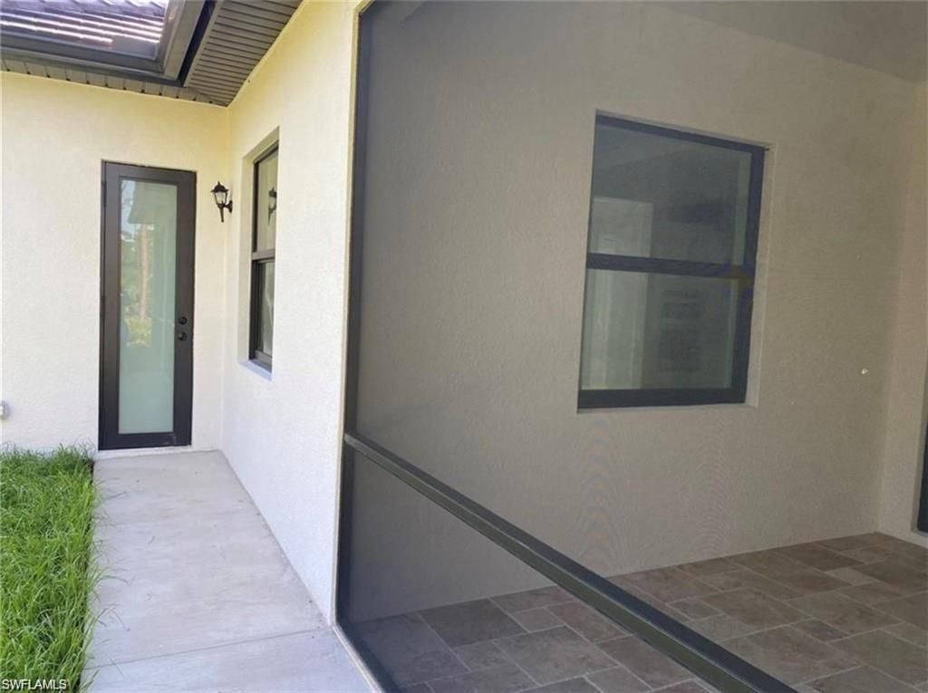 3677 8th Ave Ne, Naples, FL 34120 Photo