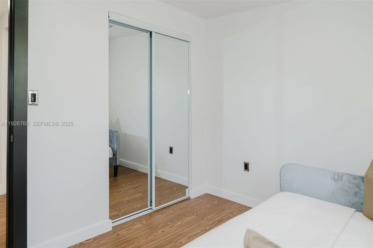 1040 NW 120th St, North Miami, FL 33168 Photo