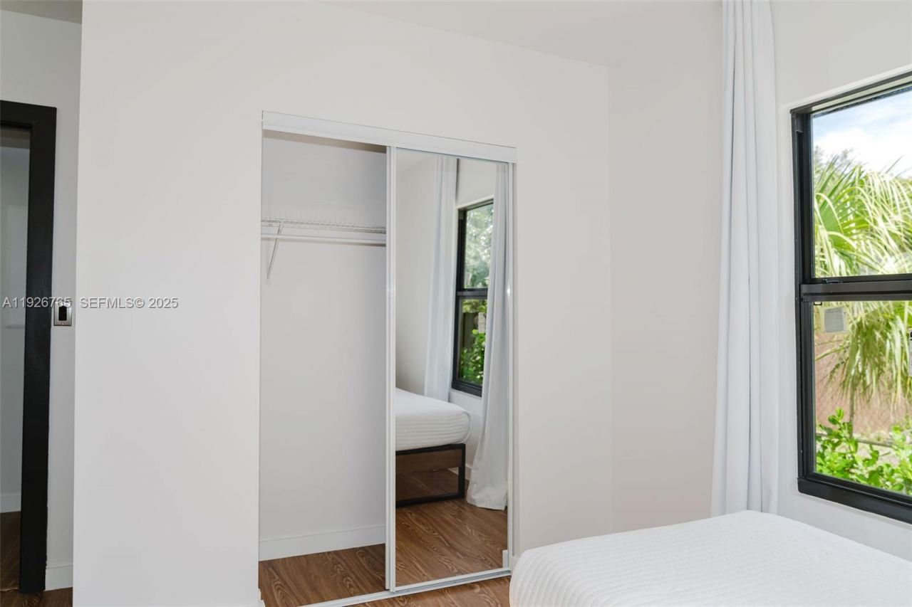 1040 NW 120th St, North Miami, FL 33168 Photo