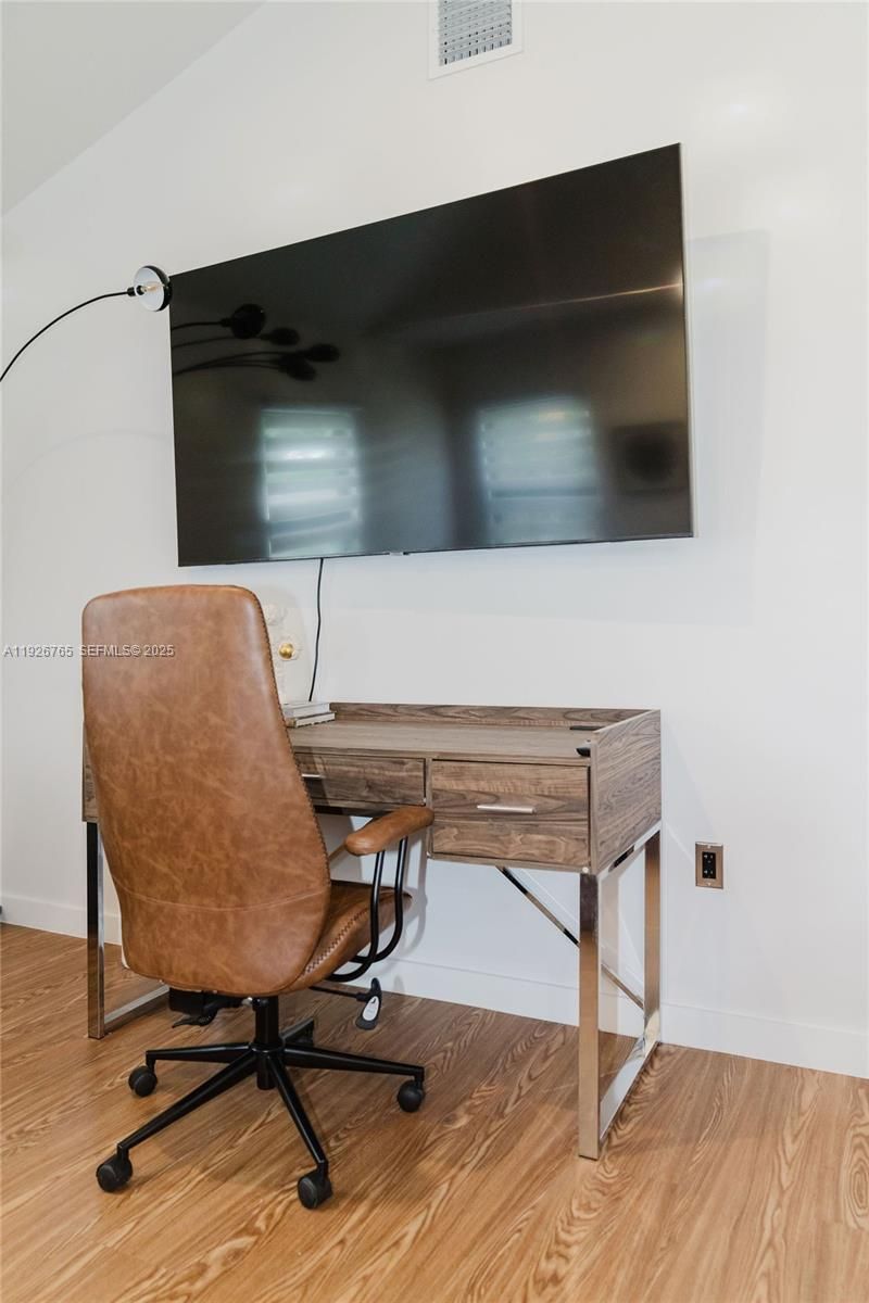 1040 NW 120th St, North Miami, FL 33168 Photo