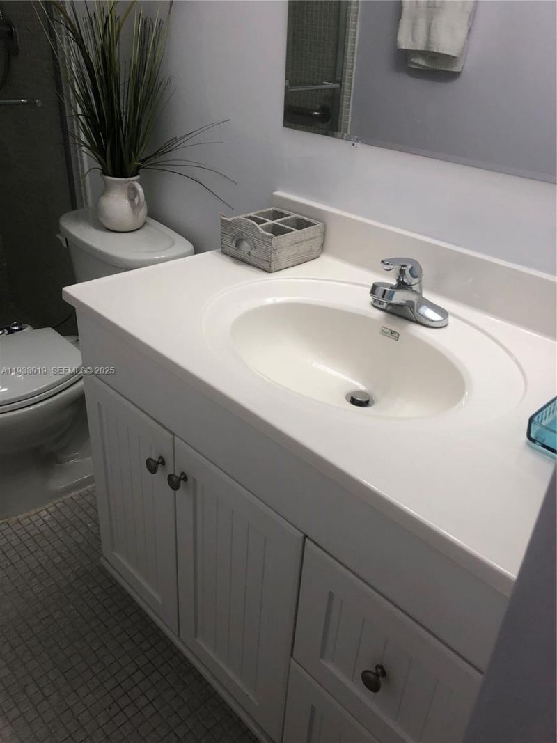 2030 S Ocean Dr, Unit 1826, Hallandale Beach, FL 33009 Photo