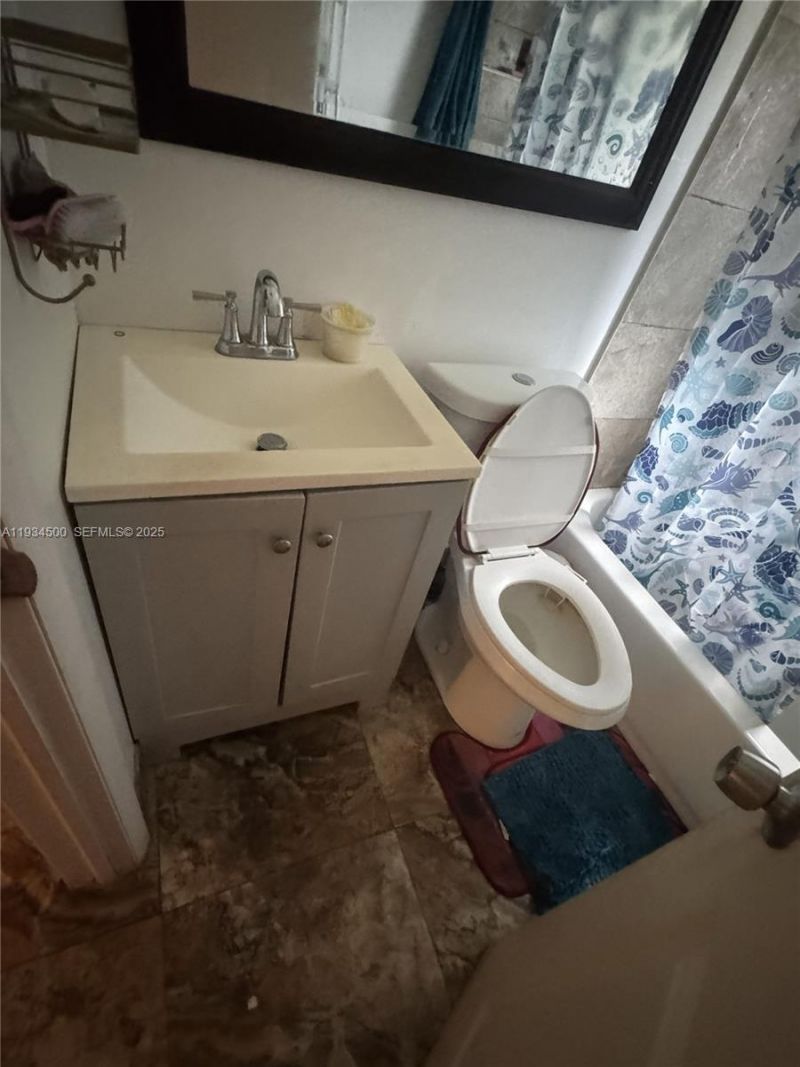 1121 NW 56th St, Miami, FL 33127 Photo