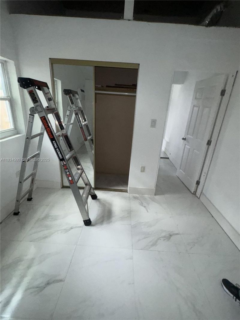 1121 NW 56th St, Miami, FL 33127 Photo