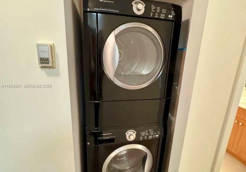 8430 SW 8th St, Unit 201B, Miami, FL 33144 Photo