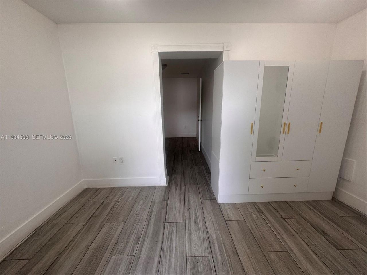 8935 SW 38th St, Miami, FL 33165 Photo