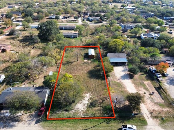 3948 state highway 132, Lytle, TX 78052