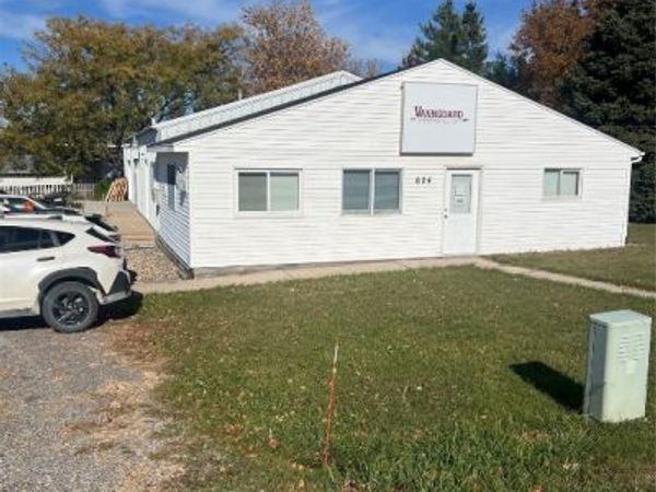 604 1st Ave, Springville, IA 52336