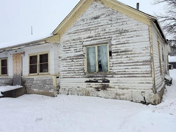 416 1st Street SW, Hampton, IA 50441