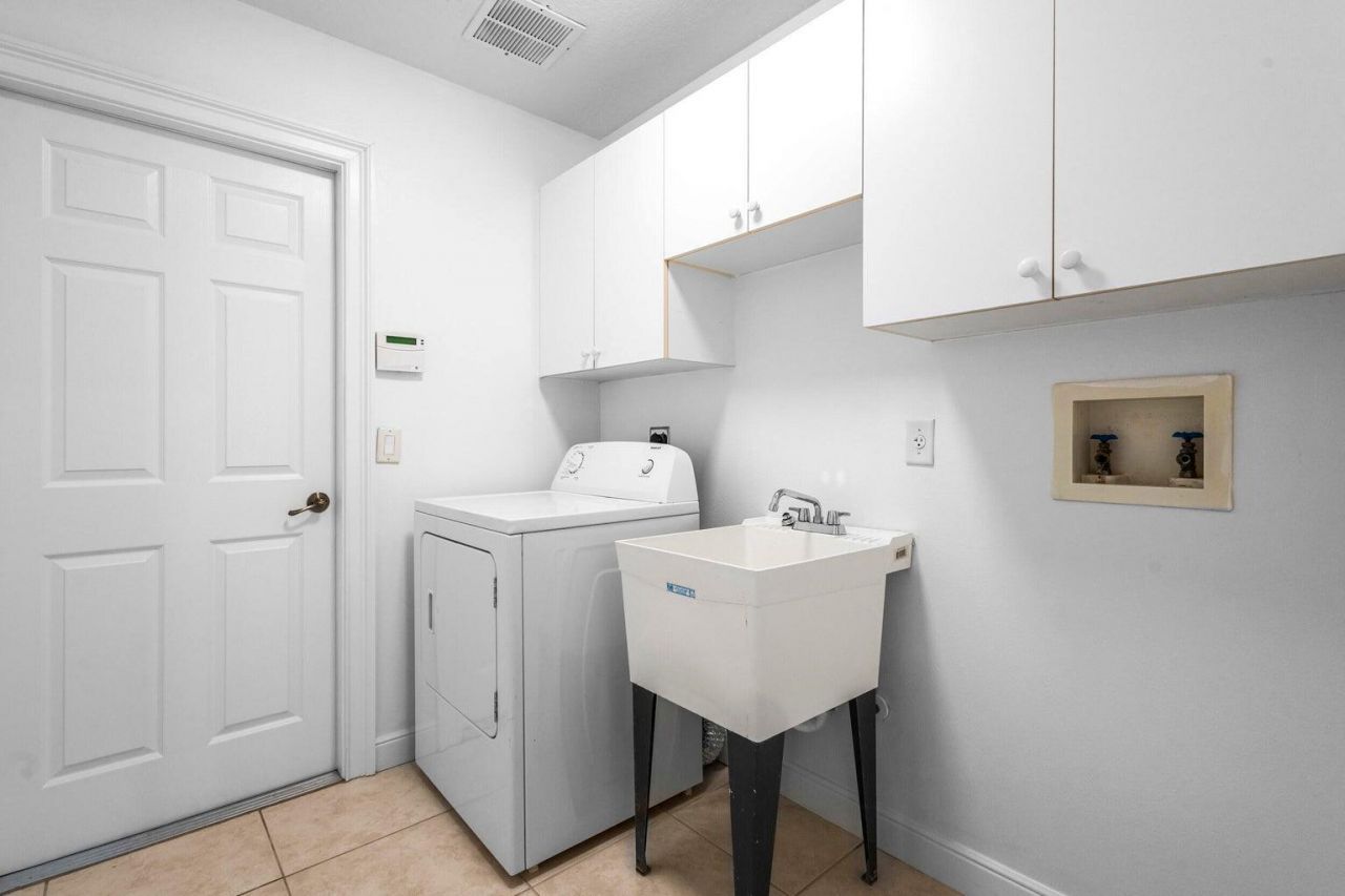 1698 SW Mockingbird Drive, Port Saint Lucie, FL 34986 Photo